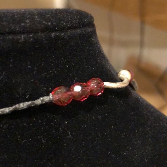 Handmade alabaster and sterling silver necklace - Picture 8 of 8